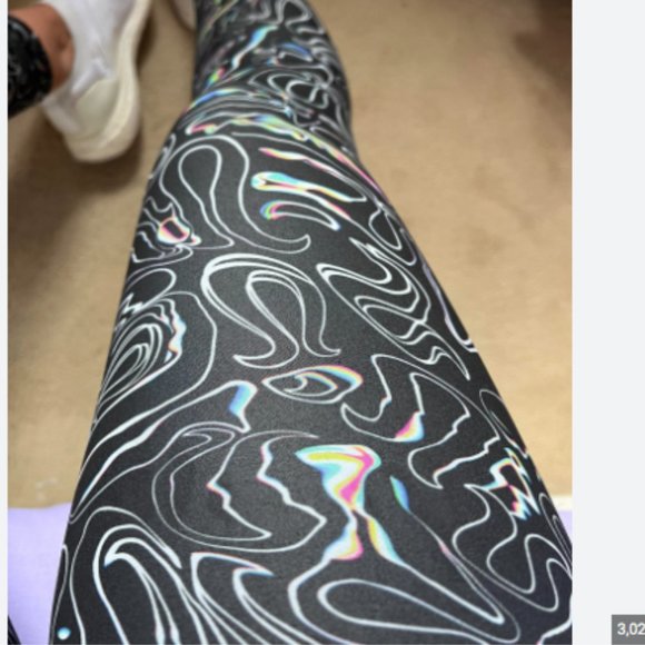 Wunder Train High-Rise Crop 23" Daisyfied Yogo Moonbow Black- SZ 10 - Picture 4 of 9